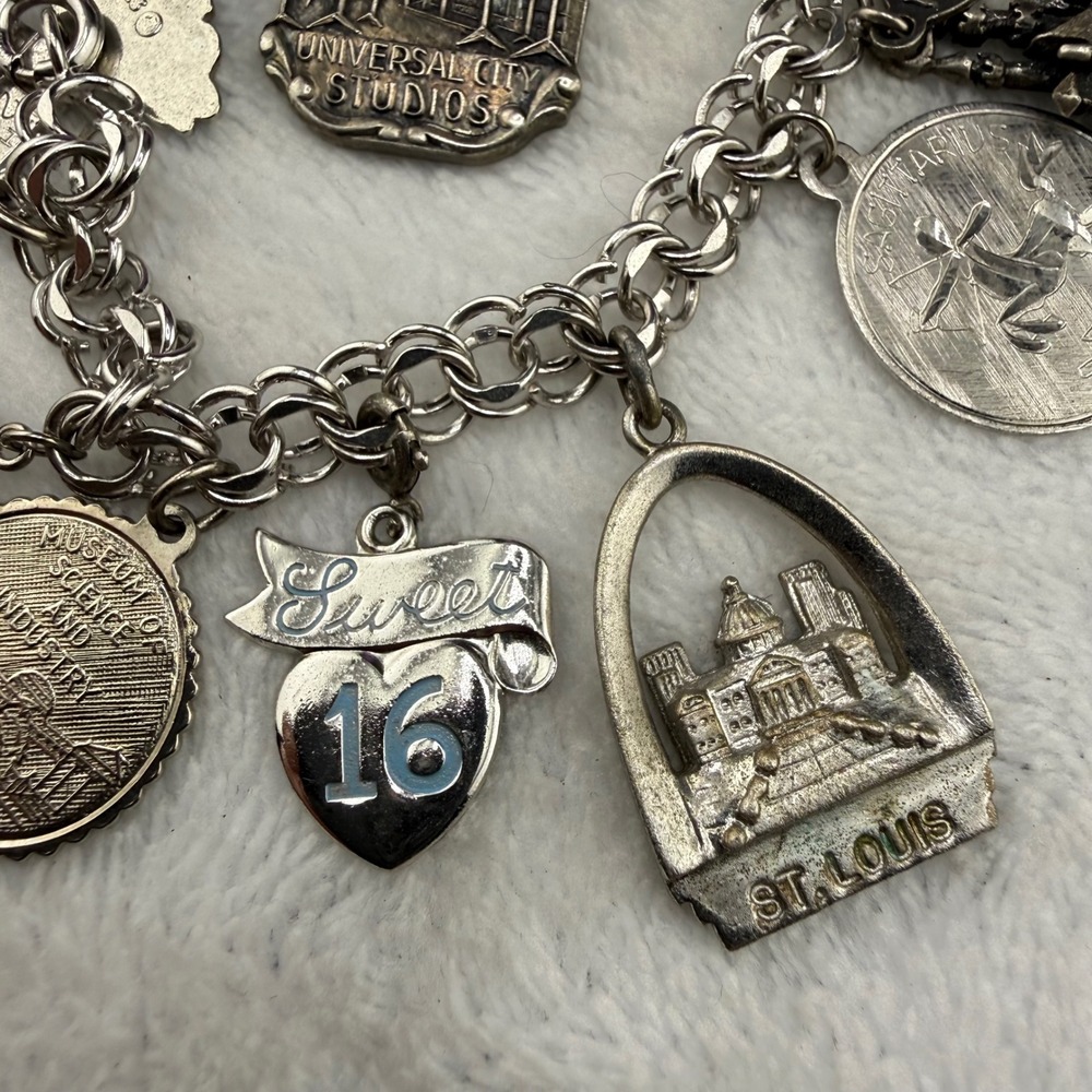 Vintage Mostly‎ Sterling Silver Charm Bracelet Travel Souvenir Disneyland 7in